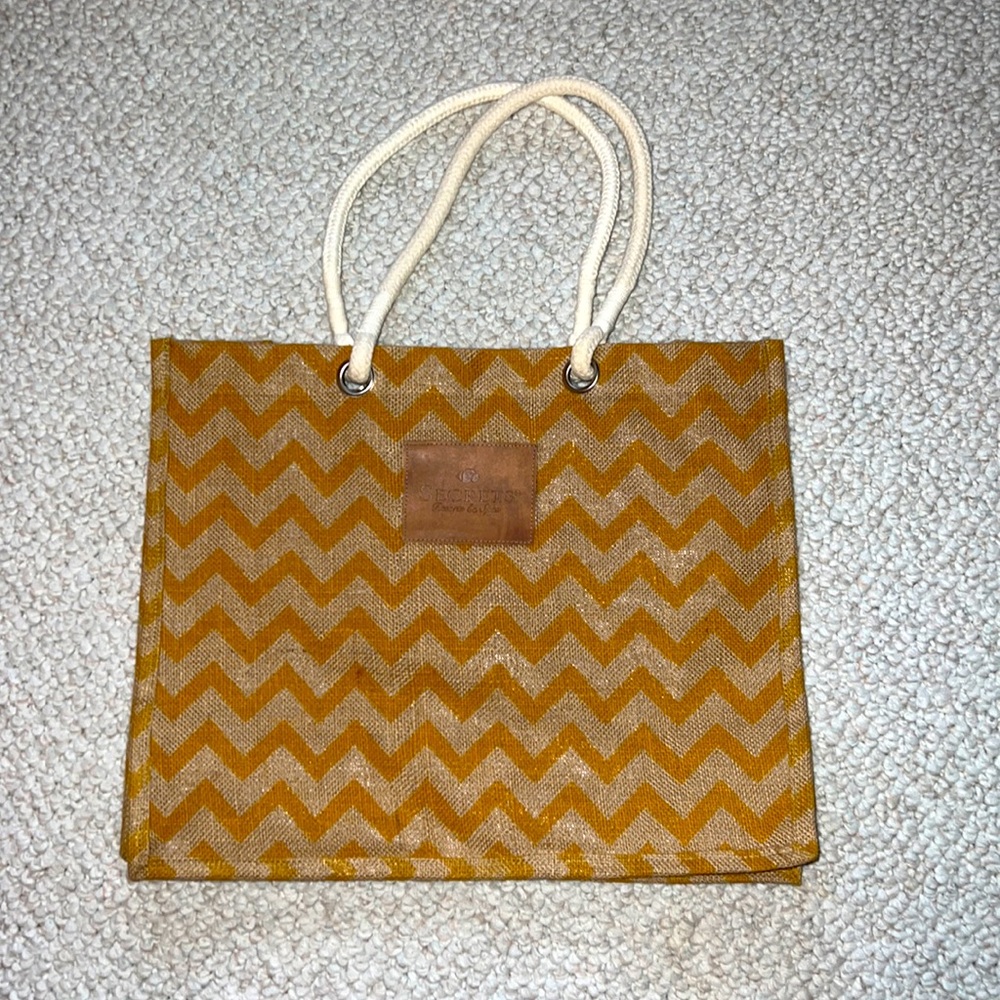 Secrets Resort & Spa Jute Tote Bags NEW! 17”W x 14”L - 4 available